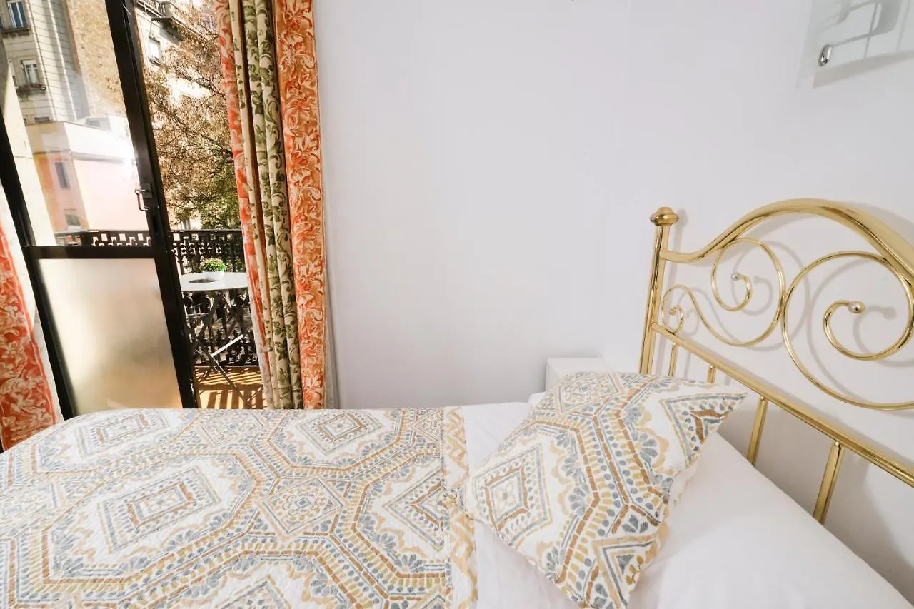 Hostal Ramos Barcelona Guest house