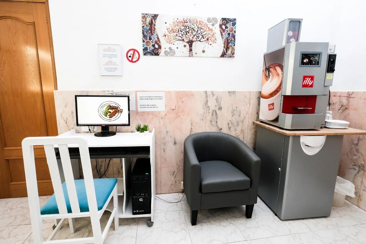 Hostal Ramos Barcelona Guest house