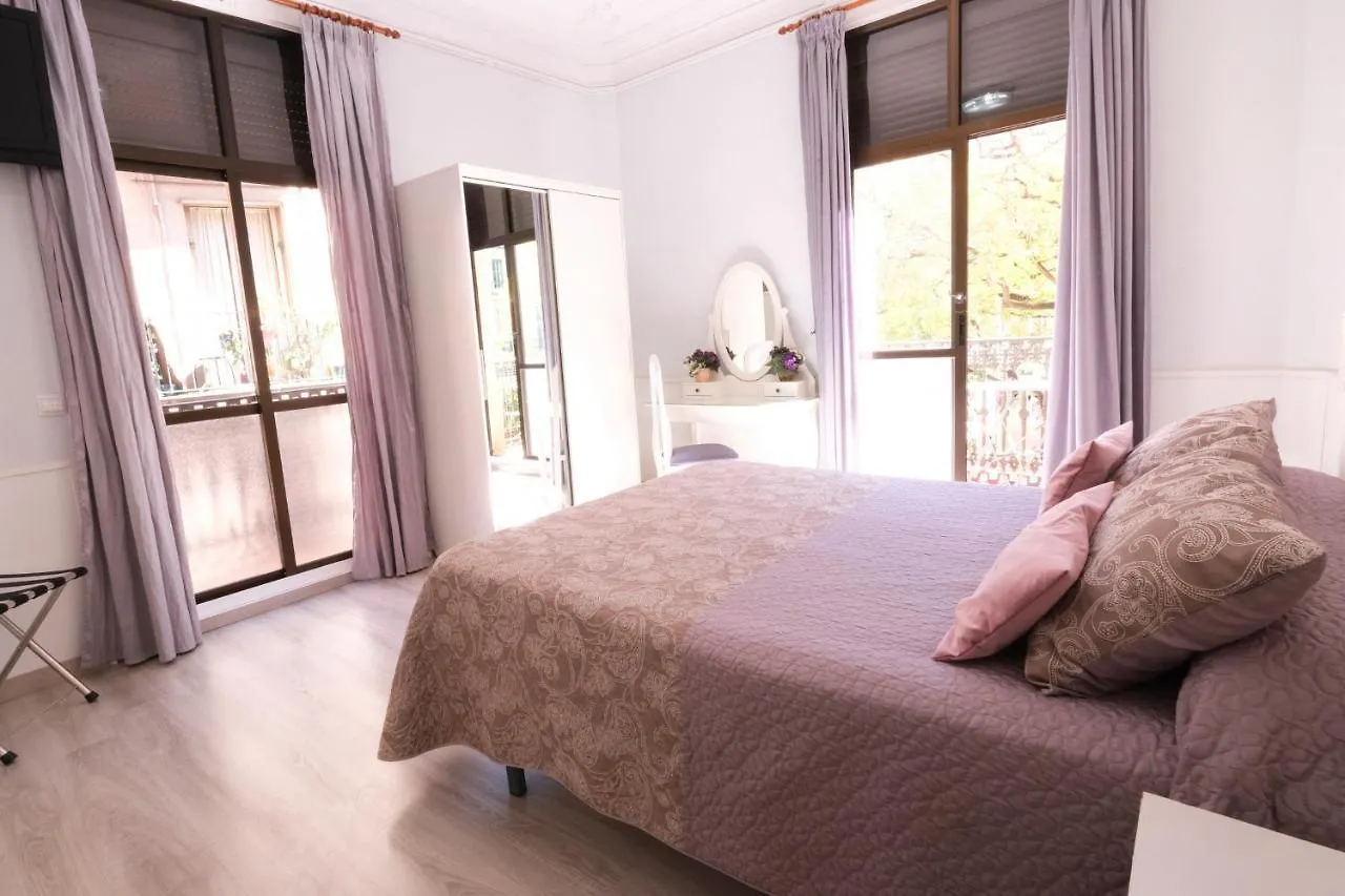 Hostal Ramos Barcelona Guest house